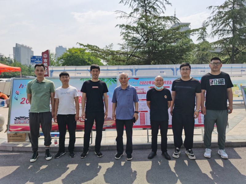 遵守安全生產(chǎn)法 當(dāng)好第一責(zé)任人|集團公司積極參加安陽市“安全宣傳咨詢?nèi)铡被顒樱?>
                                                                    </div>
                                <div   id=